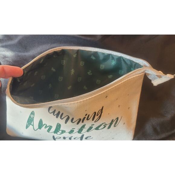 Wizarding World Harry Potter Slytherin zip pouch change purse Case ULTA - Picture 5 of 7